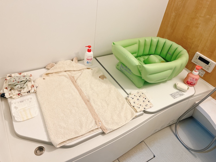 新生児のお風呂はこんな感じ
